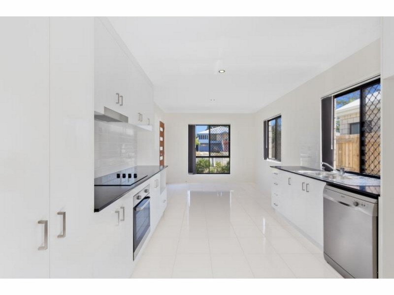 2/87 West Street, Allenstown QLD 4700